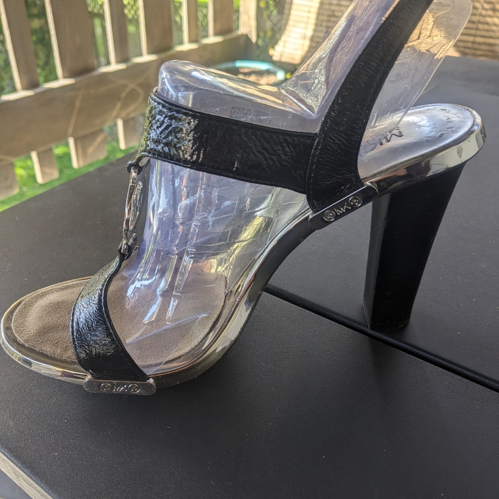 Michael Kors heels size 7 .5